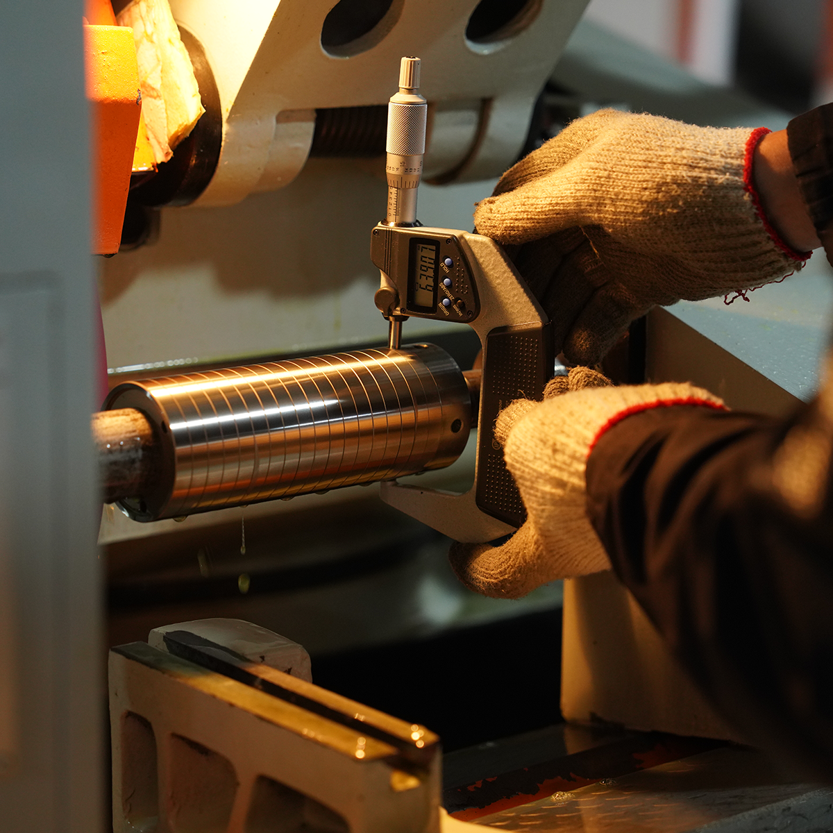 Burr Grinding Inside and Outside Diameter
